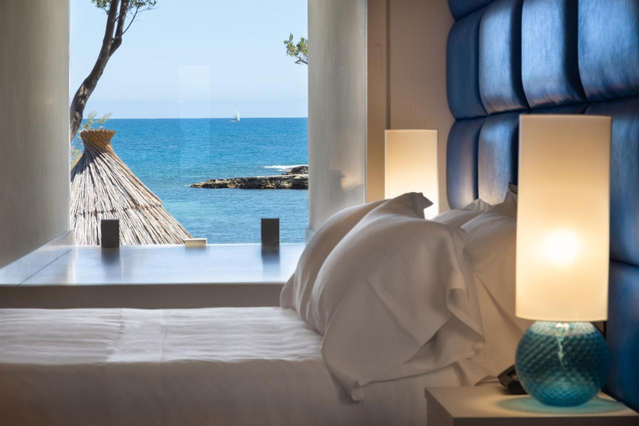 Grotta Palazzese Beach Hotel โปลีญาโนอามาเร ภายนอก รูปภาพ