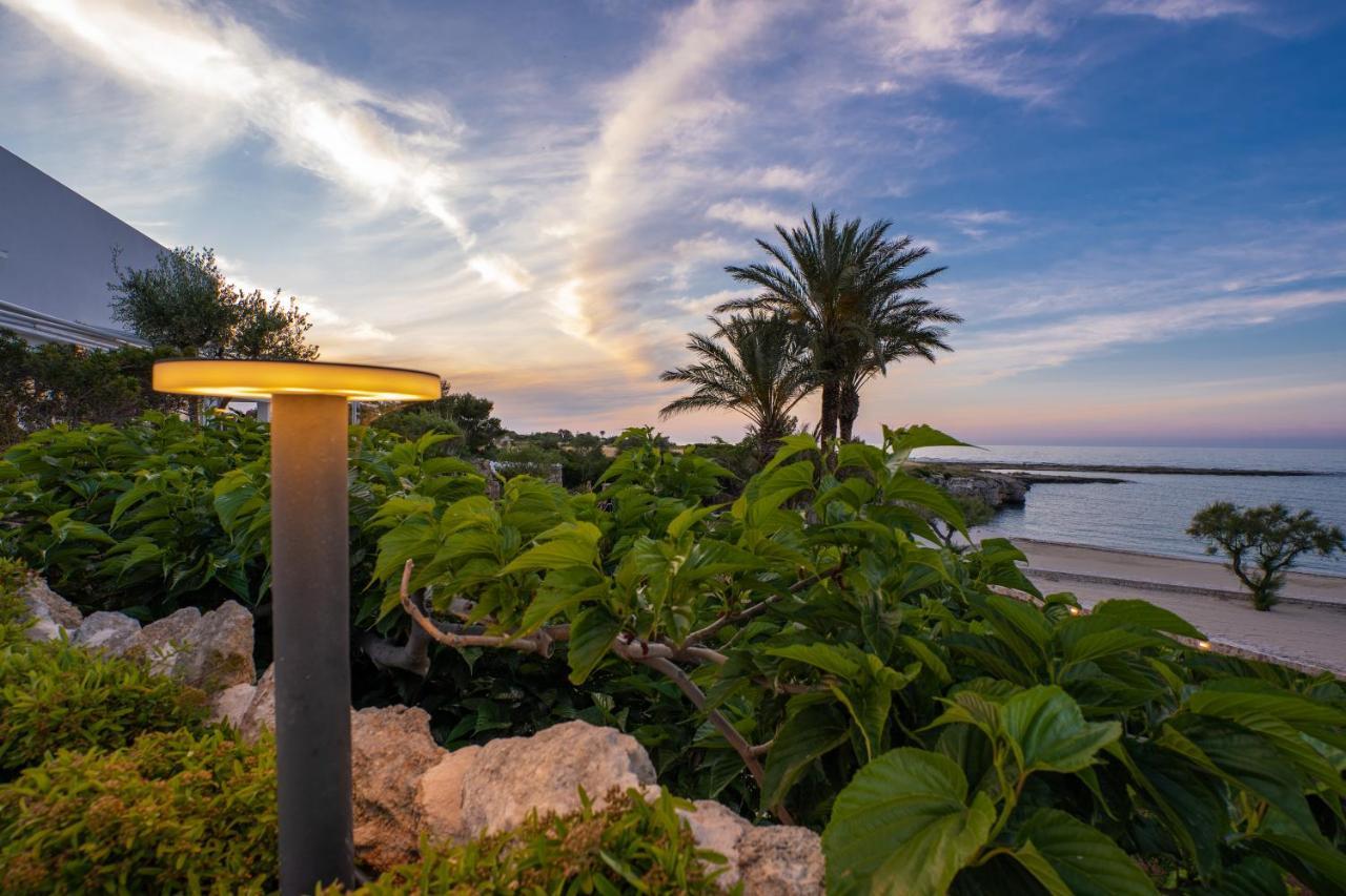 Grotta Palazzese Beach Hotel โปลีญาโนอามาเร ภายนอก รูปภาพ