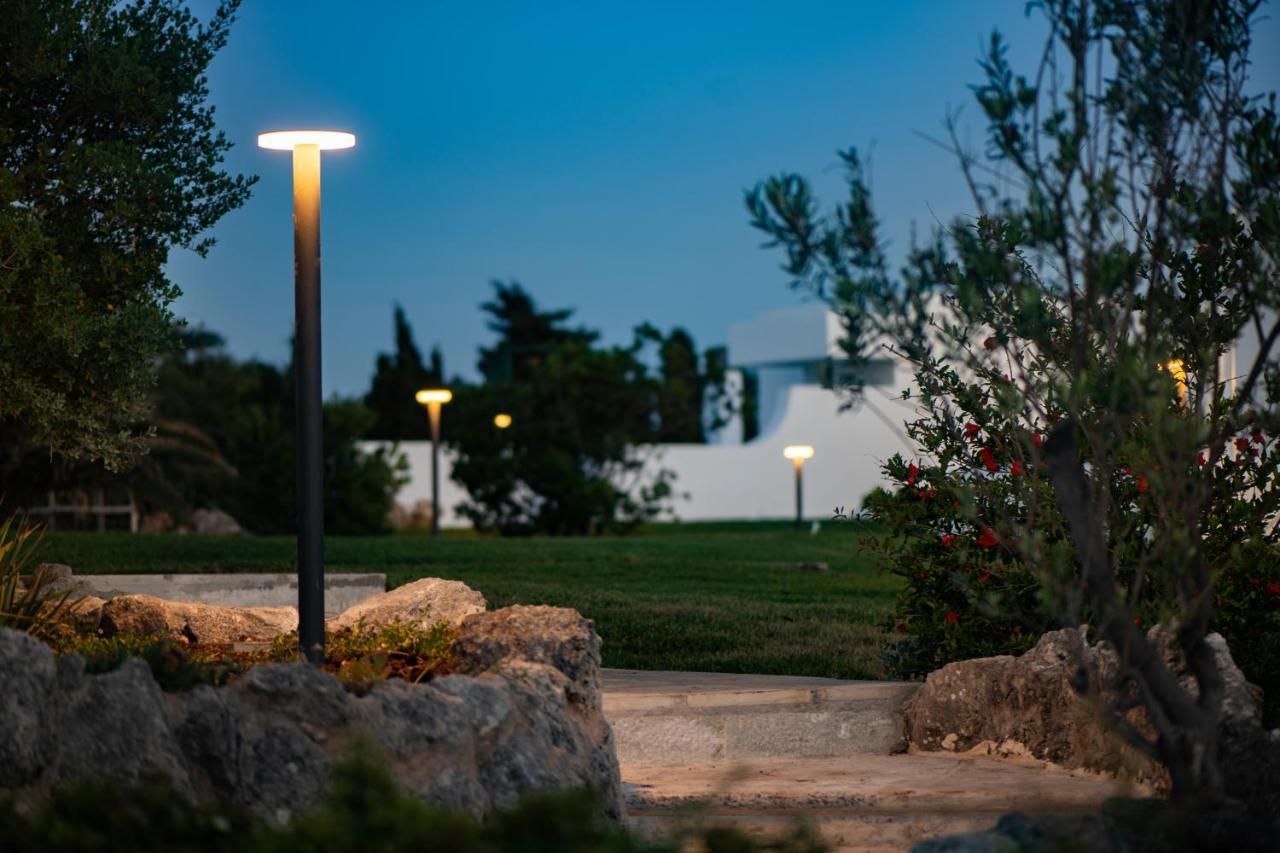 Grotta Palazzese Beach Hotel โปลีญาโนอามาเร ภายนอก รูปภาพ